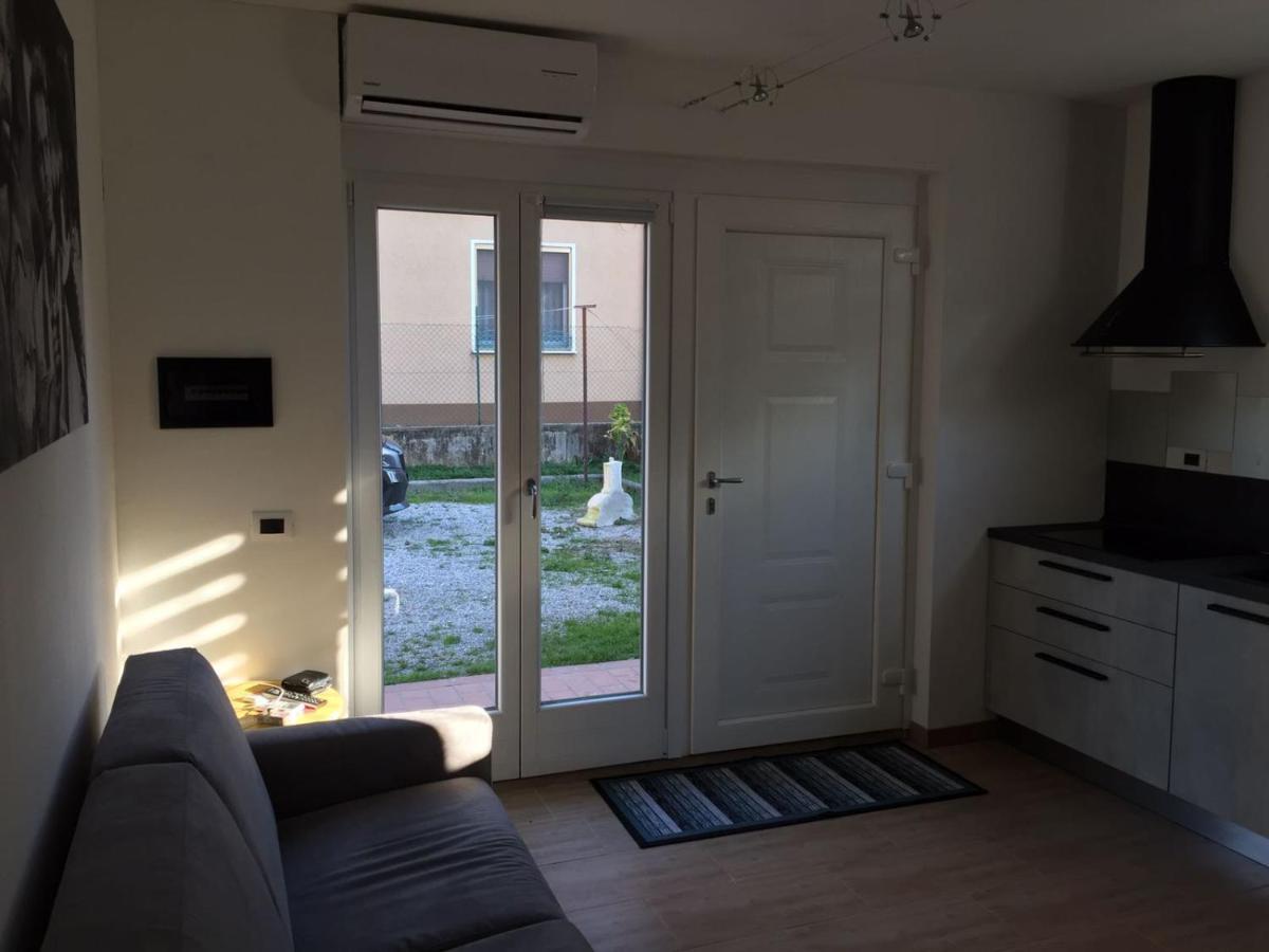 Guest House Persico Дезенцано-дель-Гарда Экстерьер фото